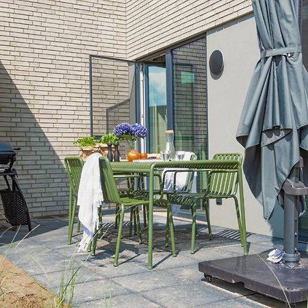 Awesome Home In Lembruch-Duemmer See With Kitchen Exterior photo